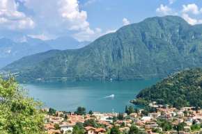 LENNO PANORAMICA PRIVATE VILLA SLEEPS 8-By Italian Apartments